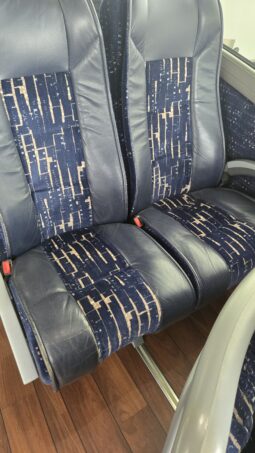 2014 MCI J4500 54 Passenger Luxury Coach full