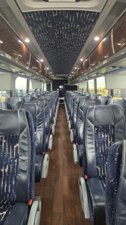 2014 MCI J4500 54 Passenger Luxury Coach full