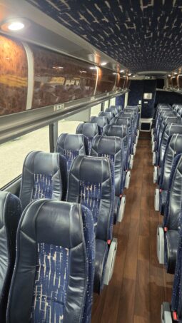 2014 MCI J4500 54 Passenger Luxury Coach full