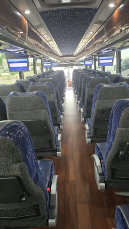 2014 MCI J4500 54 Passenger Luxury Coach full
