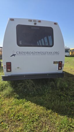 1999 Ford Cutaway 24 Passenger Shuttle full