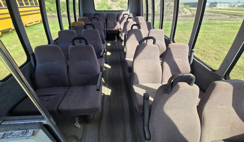 1999 Ford Cutaway 24 Passenger Shuttle full