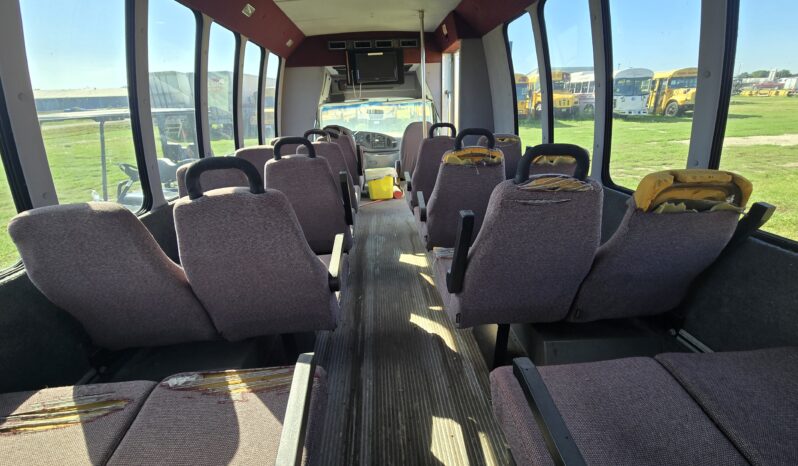 1999 Ford Cutaway 24 Passenger Shuttle full