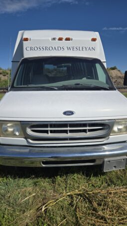1999 Ford Cutaway 24 Passenger Shuttle full
