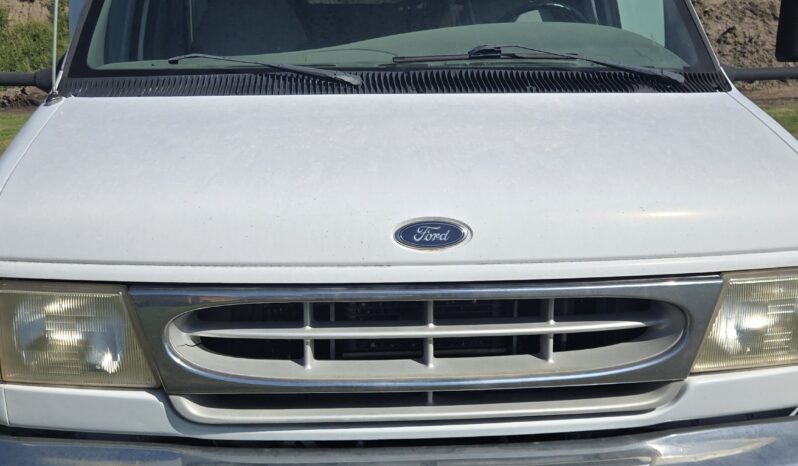 1999 Ford Cutaway 24 Passenger Shuttle full