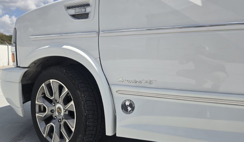 2023 Chevy Express (9 Passenger) Luxury – Explorer Limited full