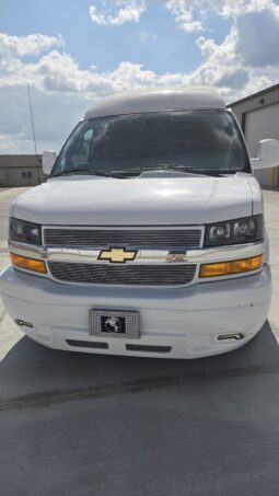 2023 Chevy Express (9 Passenger) Luxury – Explorer Limited full