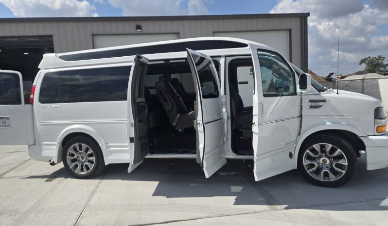 2023 Chevy Express (9 Passenger) Luxury – Explorer Limited full