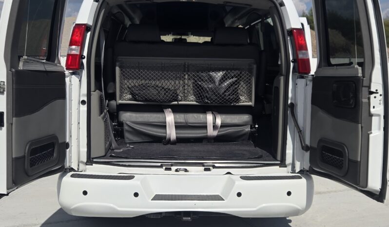 2023 Chevy Express (9 Passenger) Luxury – Explorer Limited full