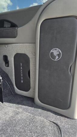 2023 Chevy Express (9 Passenger) Luxury – Explorer Limited full