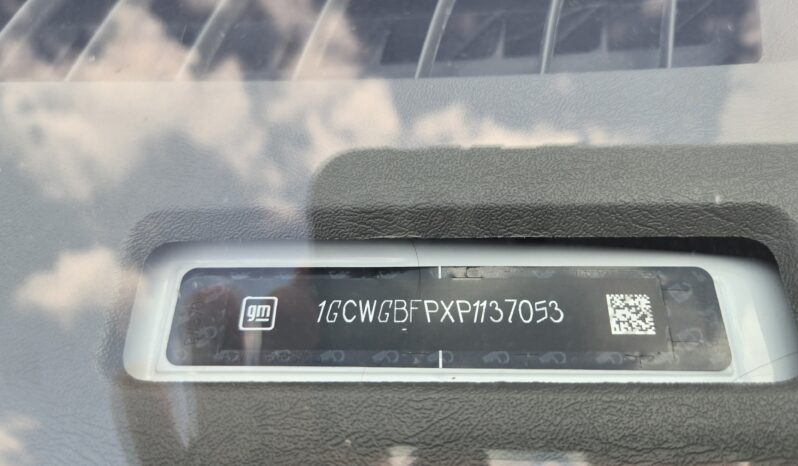 2023 Chevy Express (9 Passenger) Luxury – Explorer Limited full