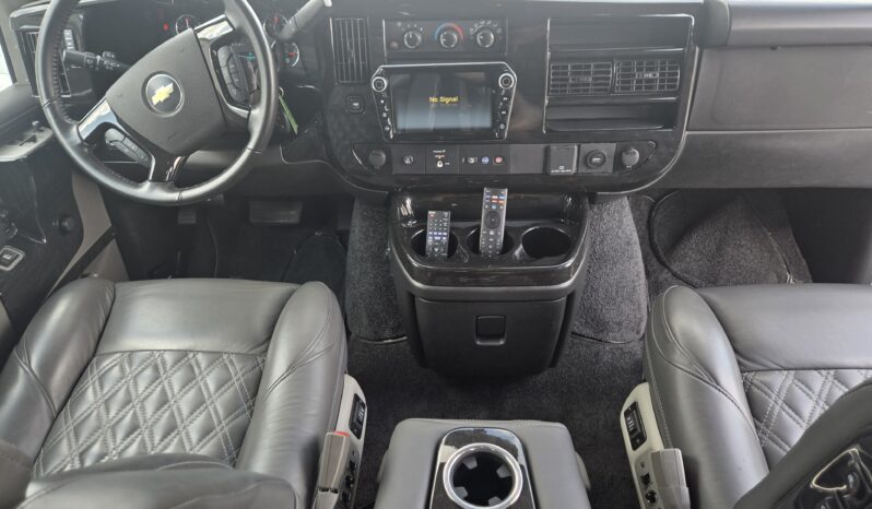 2023 Chevy Express (9 Passenger) Luxury – Explorer Limited full
