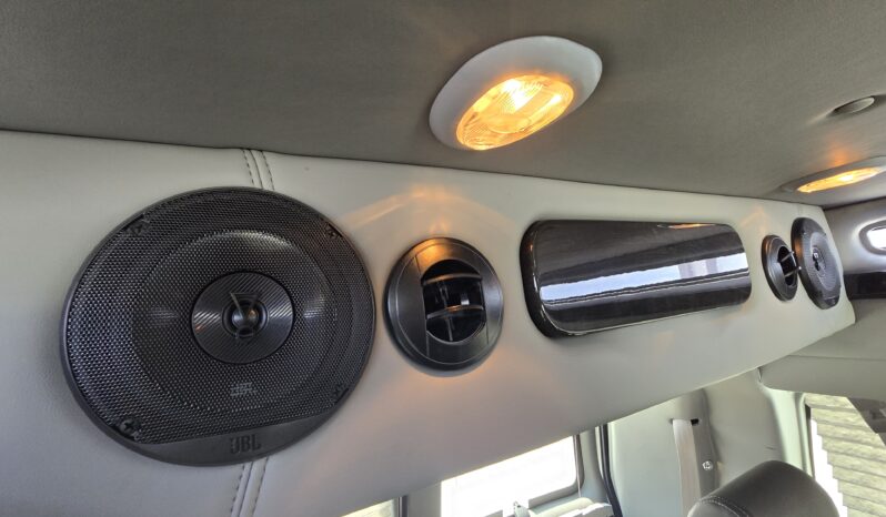 2023 Chevy Express (9 Passenger) Luxury – Explorer Limited full