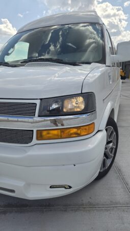 2023 Chevy Express (9 Passenger) Luxury – Explorer Limited full