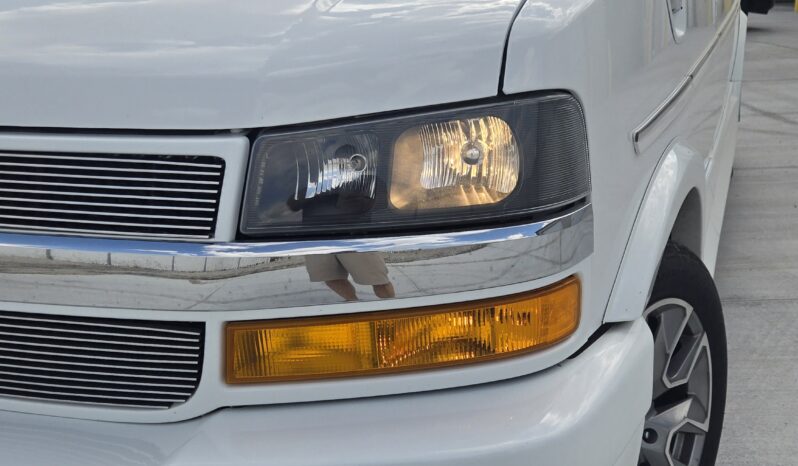2023 Chevy Express (9 Passenger) Luxury – Explorer Limited full