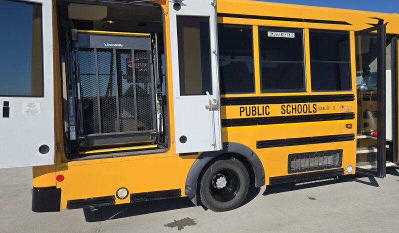 (SOLD!)-2010 Chevrolet Express Micro Blue Bird School Handi 15/Pass full