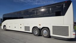 2015 MCI J4500 32-Passenger w/Gen/Kitchenette, w/c Lift, restroom full