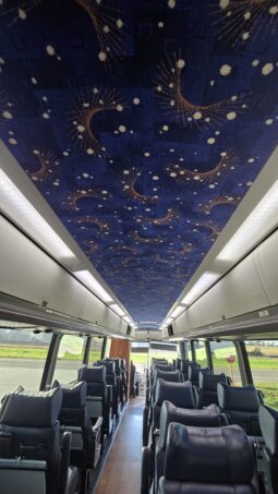 2015 MCI J4500 32-Passenger w/Gen/Kitchenette, w/c Lift, restroom full