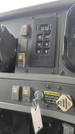 2013 Thomas Saf-T-Liner HDX 78-Passenger full