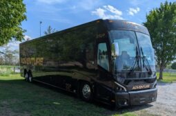 2016 MCI J4500 Motor Coach full
