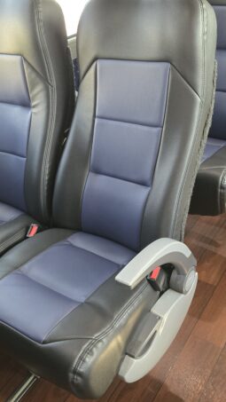 2015 MCI J4500 54-Passenger Luxury full