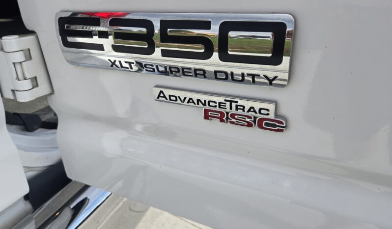 2012 Ford E350 XLT Super Duty 10 Passenger Van (Low Miles) full