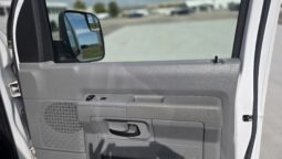 2012 Ford E350 XLT Super Duty 10 Passenger Van (Low Miles) full