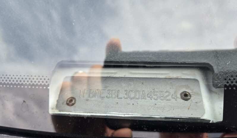 2012 Ford E350 XLT Super Duty 10 Passenger Van (Low Miles) full