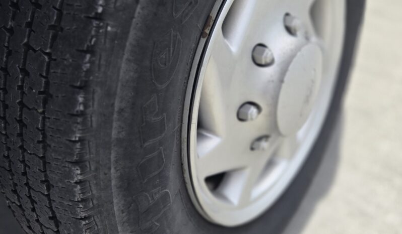 2012 Ford E350 XLT Super Duty 10 Passenger Van (Low Miles) full