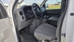 2012 Ford E350 XLT Super Duty 10 Passenger Van (Low Miles) full