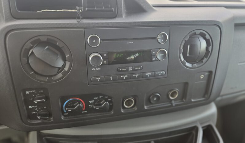 2012 Ford E350 XLT Super Duty 10 Passenger Van (Low Miles) full