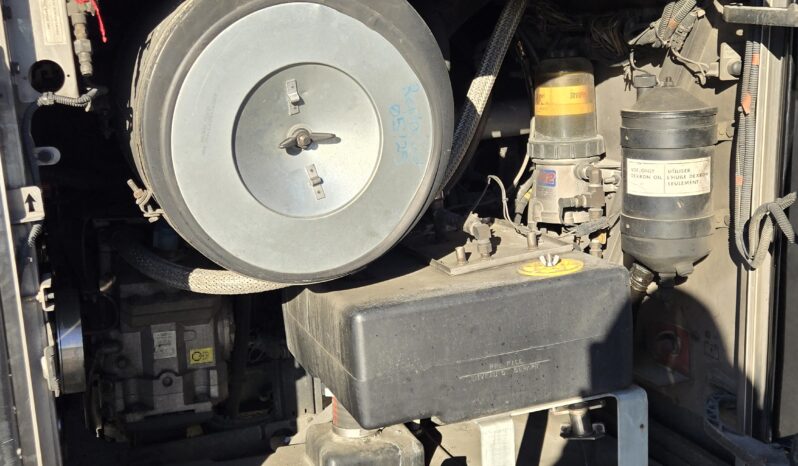 2014 PREVOST H3-45 54 Passenger Coach full