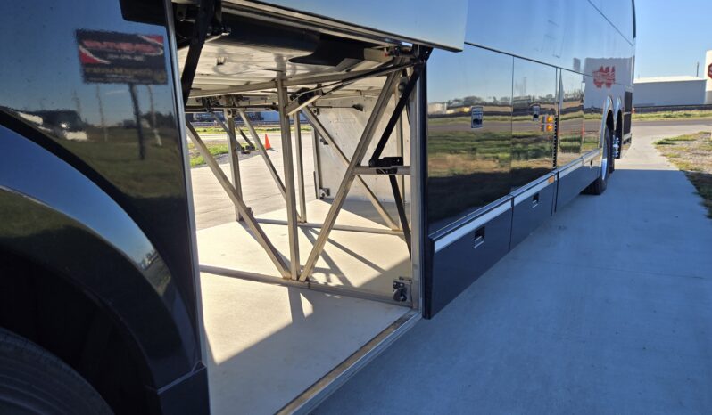 2014 PREVOST H3-45 54 Passenger Coach full