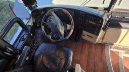 2014 PREVOST H3-45 54 Passenger Coach full