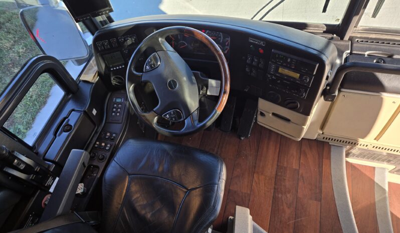 2014 PREVOST H3-45 54 Passenger Coach full