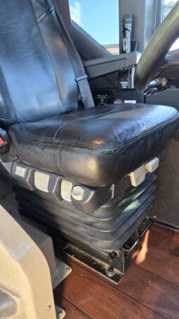 2014 PREVOST H3-45 54 Passenger Coach full