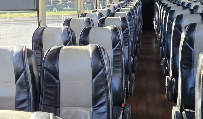 2014 PREVOST H3-45 54 Passenger Coach full