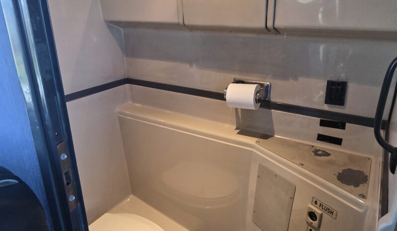 2014 PREVOST H3-45 54 Passenger Coach full