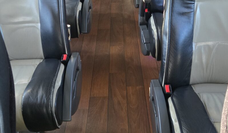 2014 PREVOST H3-45 54 Passenger Coach full