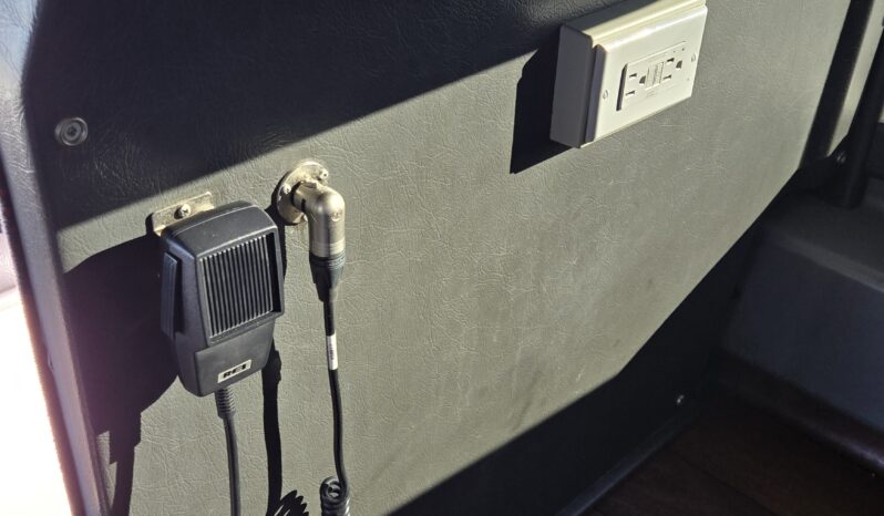 2014 PREVOST H3-45 54 Passenger Coach full