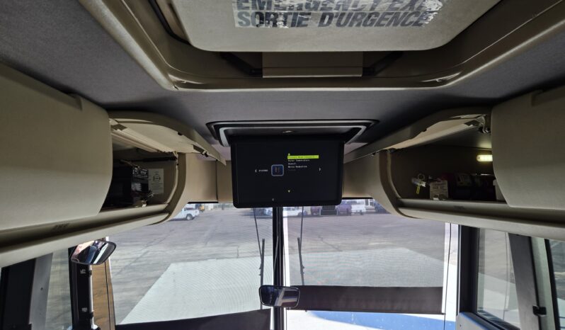 2014 PREVOST H3-45 54 Passenger Coach full