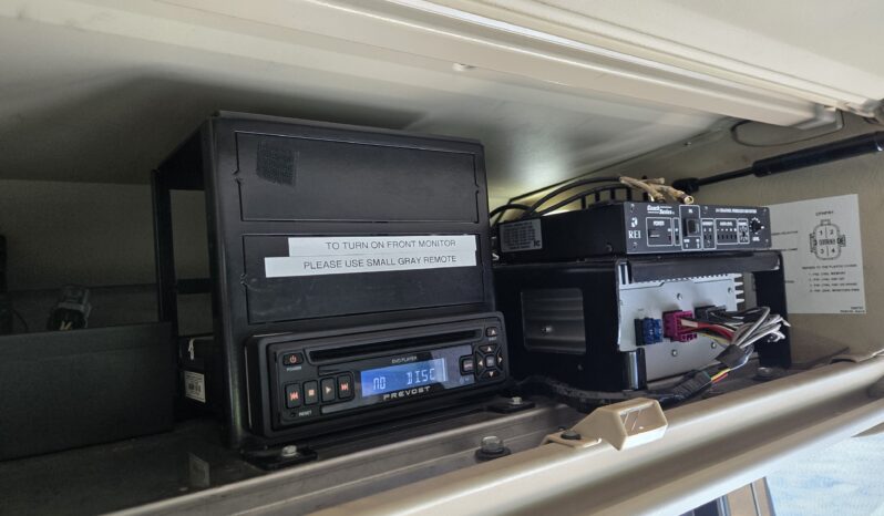 2014 PREVOST H3-45 54 Passenger Coach full