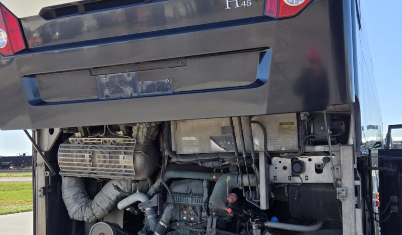 2014 PREVOST H3-45 54 Passenger Coach full