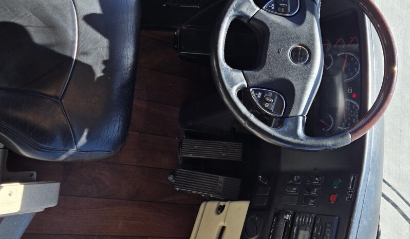 2014 PREVOST H3-45 54 Passenger Coach full