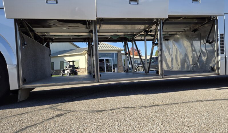 2013 PREVOST H3-45 56 Passenger full