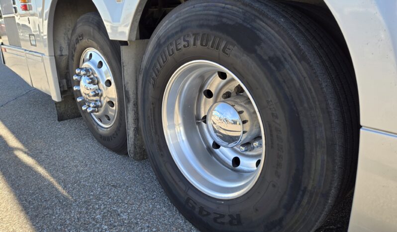 2013 PREVOST H3-45 56 Passenger full