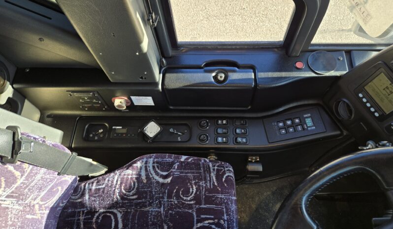 2013 PREVOST H3-45 56 Passenger full