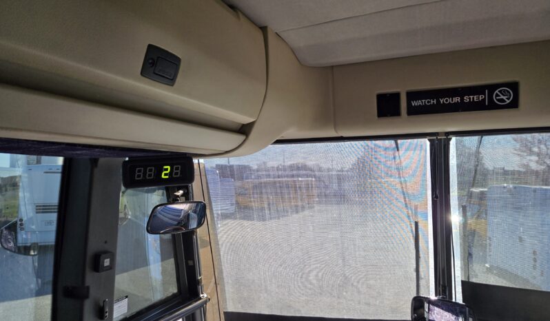 2013 PREVOST H3-45 56 Passenger full