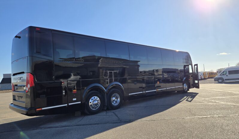 2014 PREVOST H3-45 54 Passenger Coach full