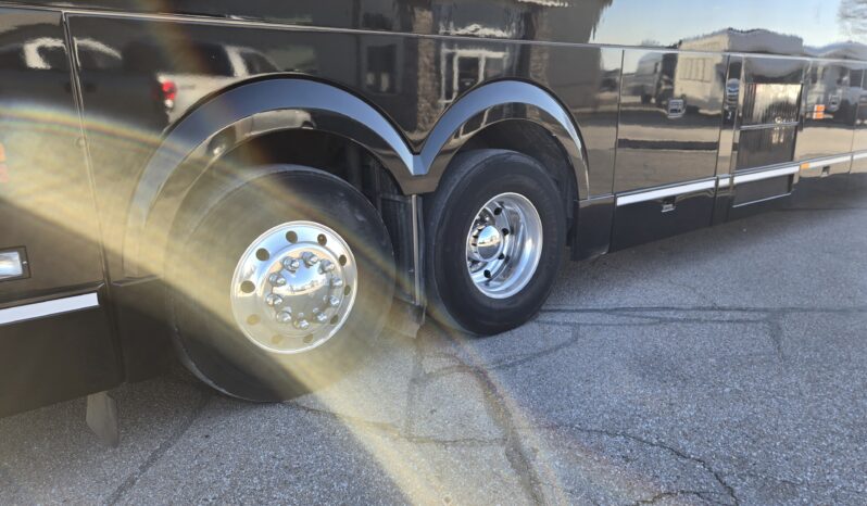 2014 PREVOST H3-45 54 Passenger Coach full